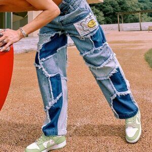 taka original that's fun distressed Patchwork Blue Jeans loose fit  size medium